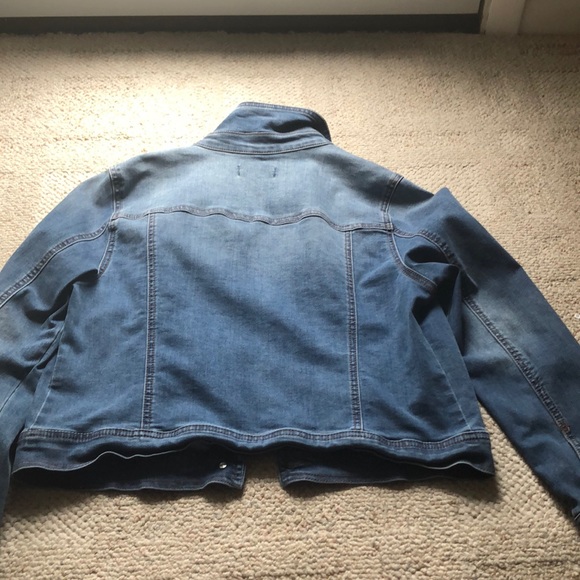 Jean jacket - Picture 2 of 2